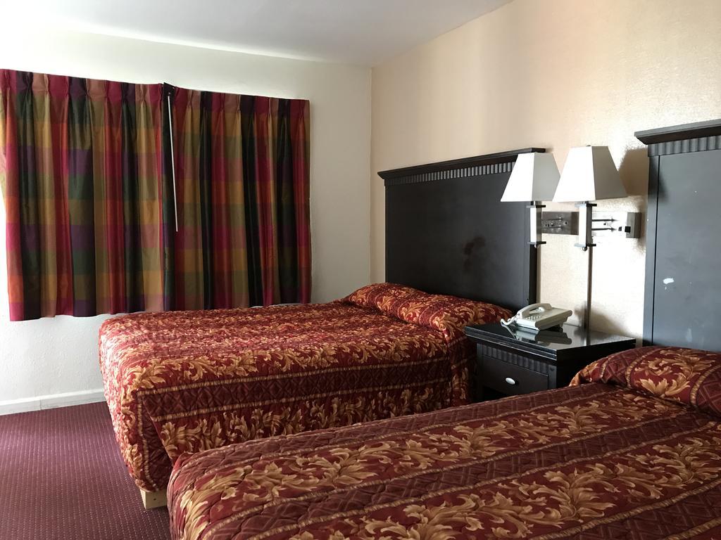 Townhouse Motel Weed Buitenkant foto