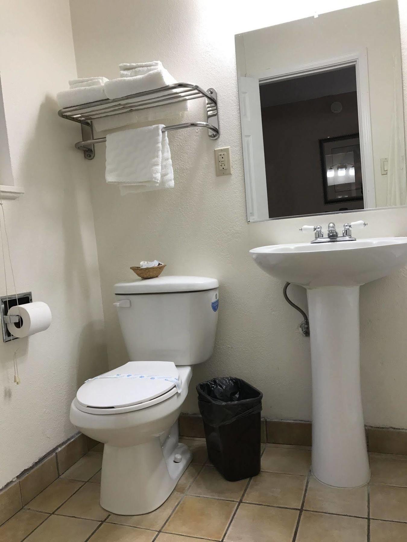 Townhouse Motel Weed Buitenkant foto